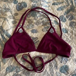 MAROON JOLYN FINN TIE BACK TOP CUTOUTS